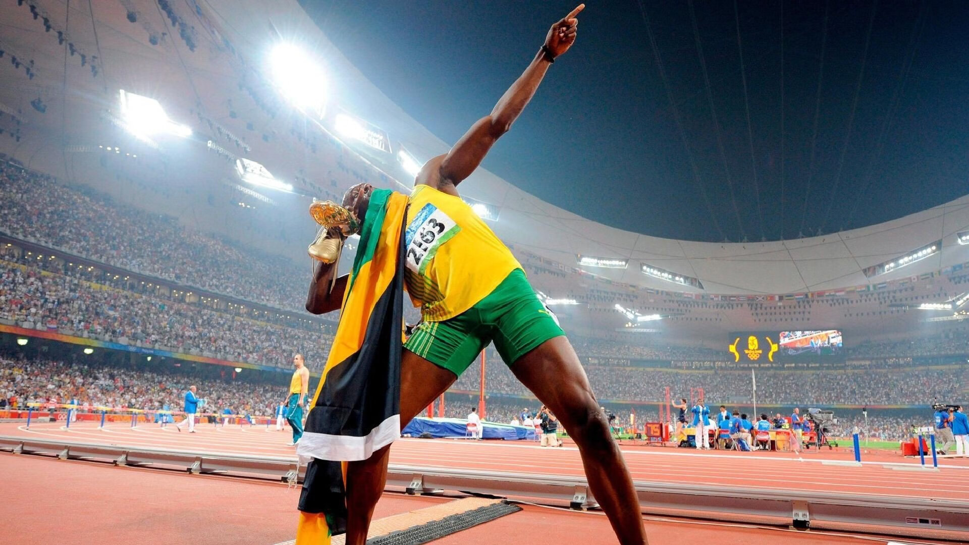 三年内中国选手后50米冲刺划频提高10%,50米冲刺成绩