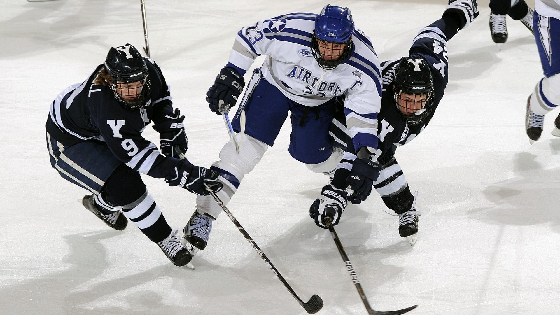 对关键对手拼搏表现凝聚团队士气,关键在队伍