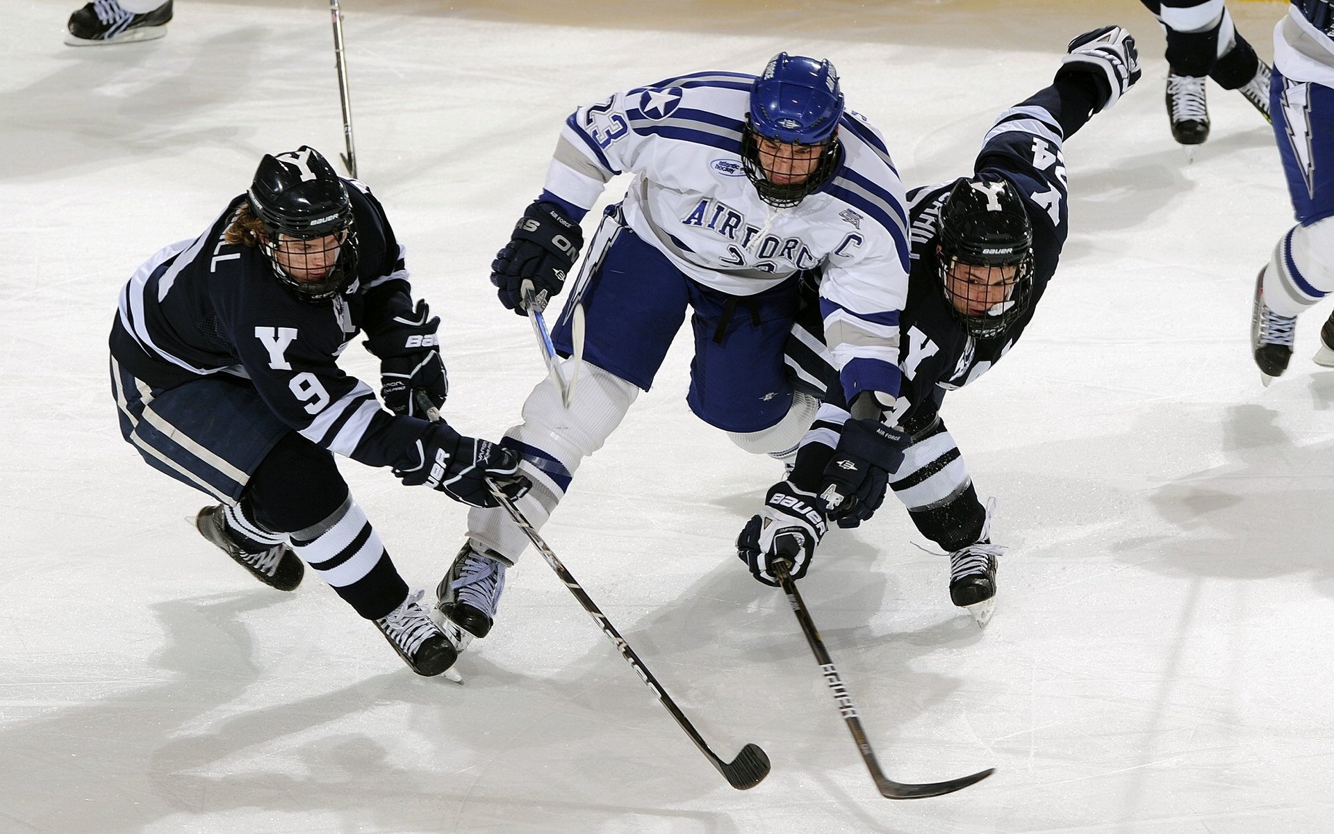 【AI分析】数据驱动下的战术调整，数据驱动机制